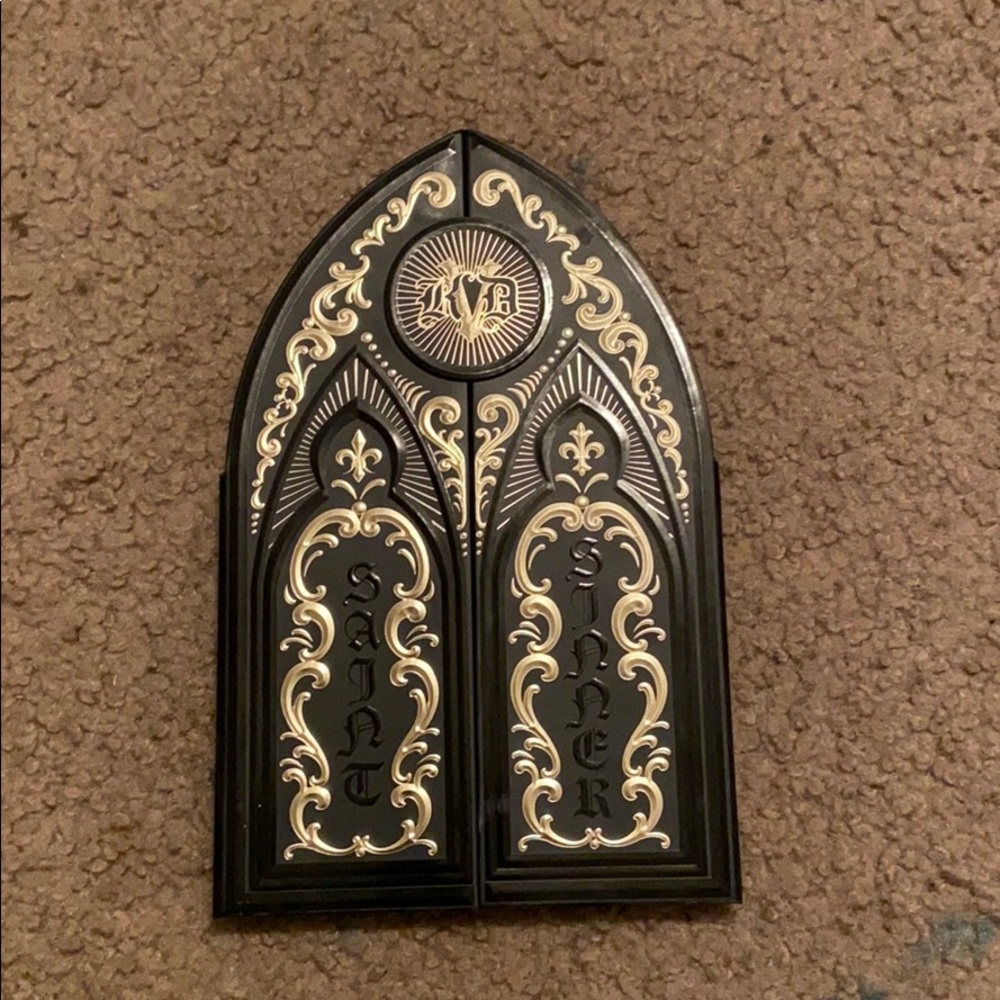 Kat von D Saint & Sinner Palette